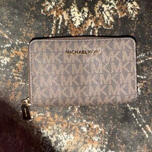 Michael kor wallet